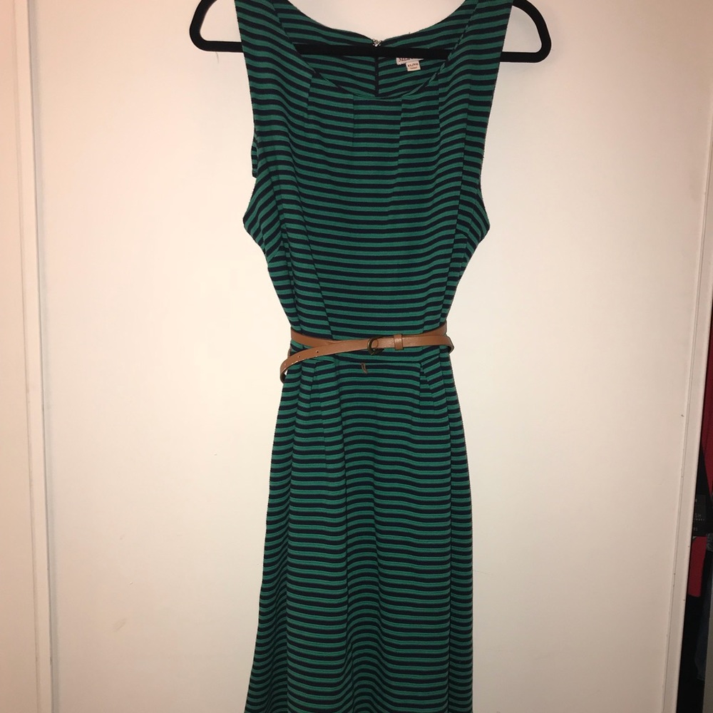 LAST CHANCE  Merona Green and Black Belted Dress